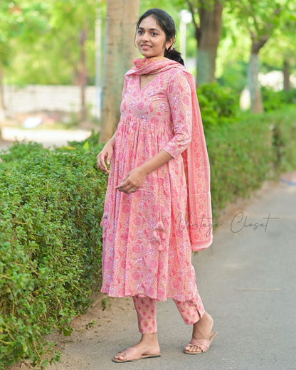 Presenting New Cotton Festival Collection In Pure Cotton With Hand And Adda mirror Work kurti And pant Dupatta Set Fully Stitched Ready To Wear 🔥😍🥰