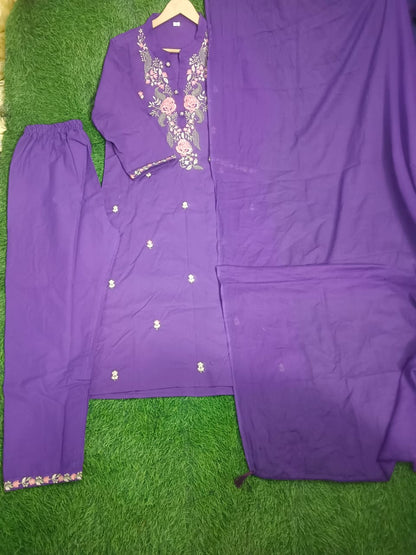 Beautiful pure cotton super dying embroidery suit set.paired up with cotton pant and malmal cotton dupatta with tusels.