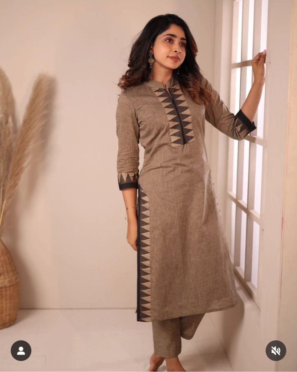 Comfort meets style in this Chettinad soft cotton kurti-pant set. The smooth texture of the fabric,