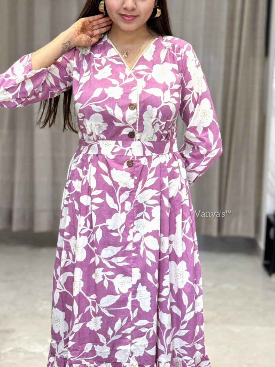 💫Adorn your appearance with this floral printed cotton gown , this gown set is as elegant as it looks! &nbsp; Adjustable belt given to set fitting as per body shape. Contrast crochia lace with flaired gown