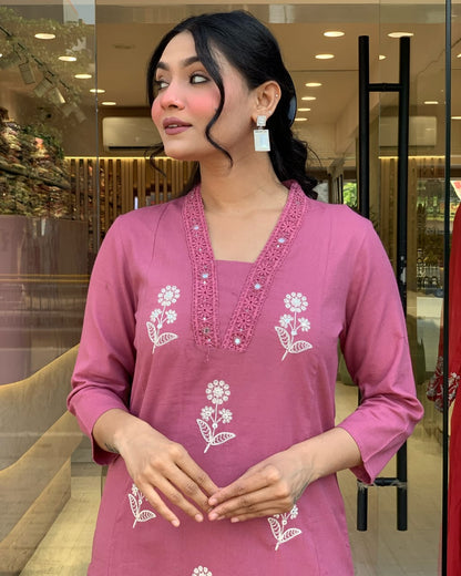 Enjoy your festival 🌞with our Very Beautiful 3ps Set . 🪡 🪡 🪡 🌸(WARED436)