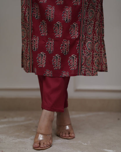 Presenting Beautiful Heavy quality cotton Fabric designer festive wear frock style kurti with pattern pant  (SW0001)