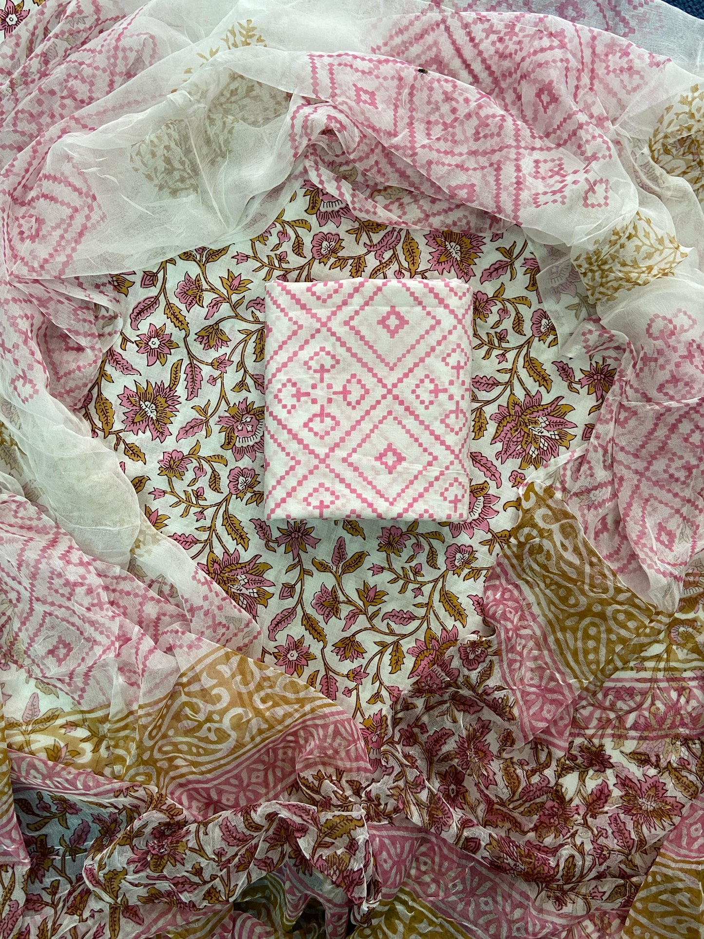 JAAL HAND BLOCK PRINT COTTON SUIT SET WITH CHIFFON DUPATTA(WACFCOTMU108)