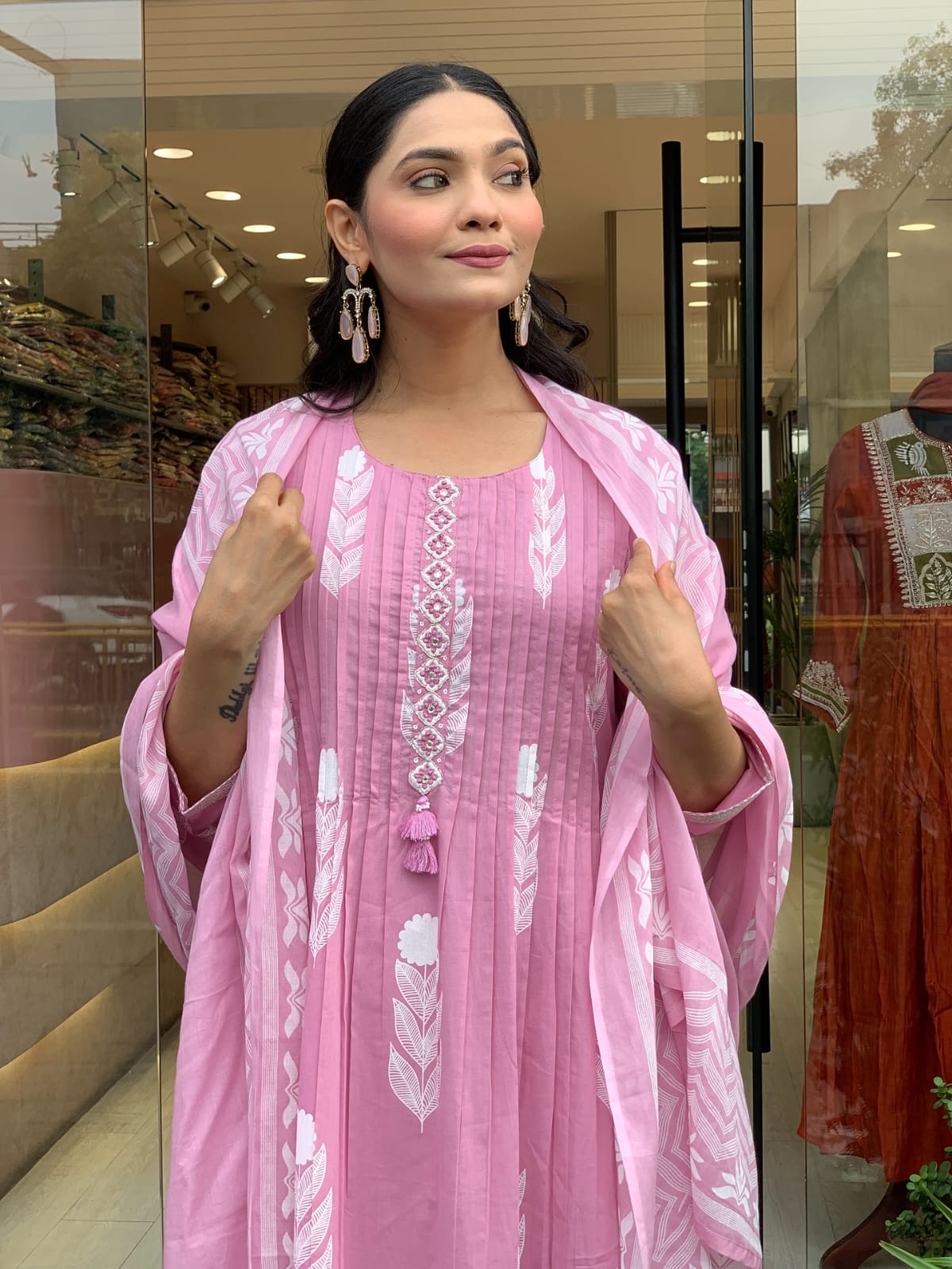 🌹🌹Pure fine Cotton fabric  Kurti with Pant with cotton 100-100 Dupatta🌹🌹 (SWRED607)