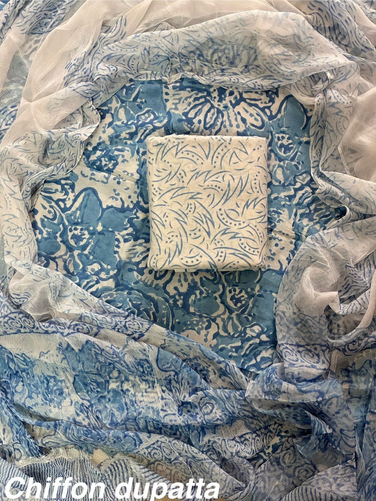JAAL HAND BLOCK PRINT COTTON SUIT SET WITH CHIFFON DUPATTA(WACFCOTMU01)