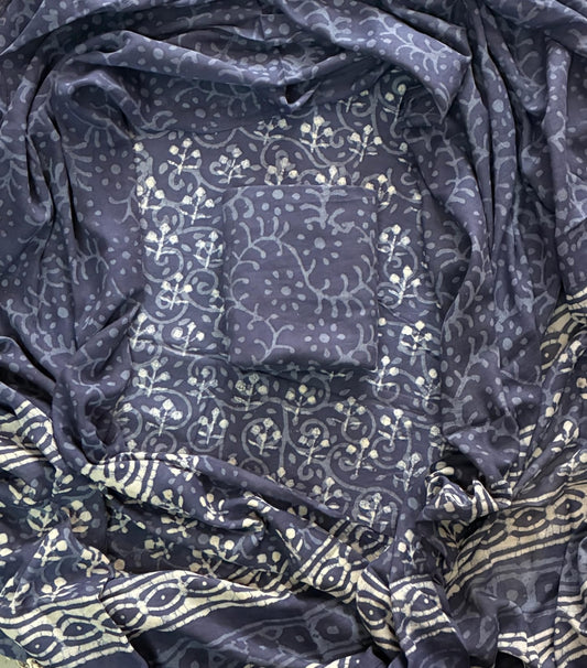 ELEGANT HAND BLOCK PRINT COTTON SUIT SET WITH MULMUL DUPATTA(WACOTMU83)
