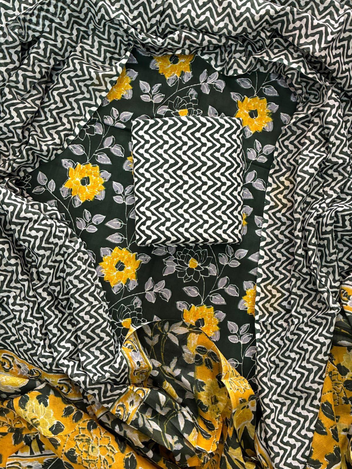 Designer Hand Block Print Cotton Suit Set with Mulmul Dupatta(WACOTMU98)