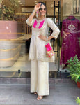 Featuring beautiful Heavy Set which is beautifully decorated Embroidered🪡and work.  (RRRD08)