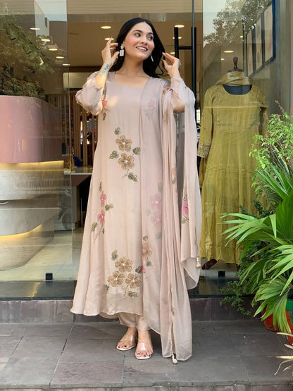 😍Presenting a New Party Wear Look Top , Pent, Duppata😍