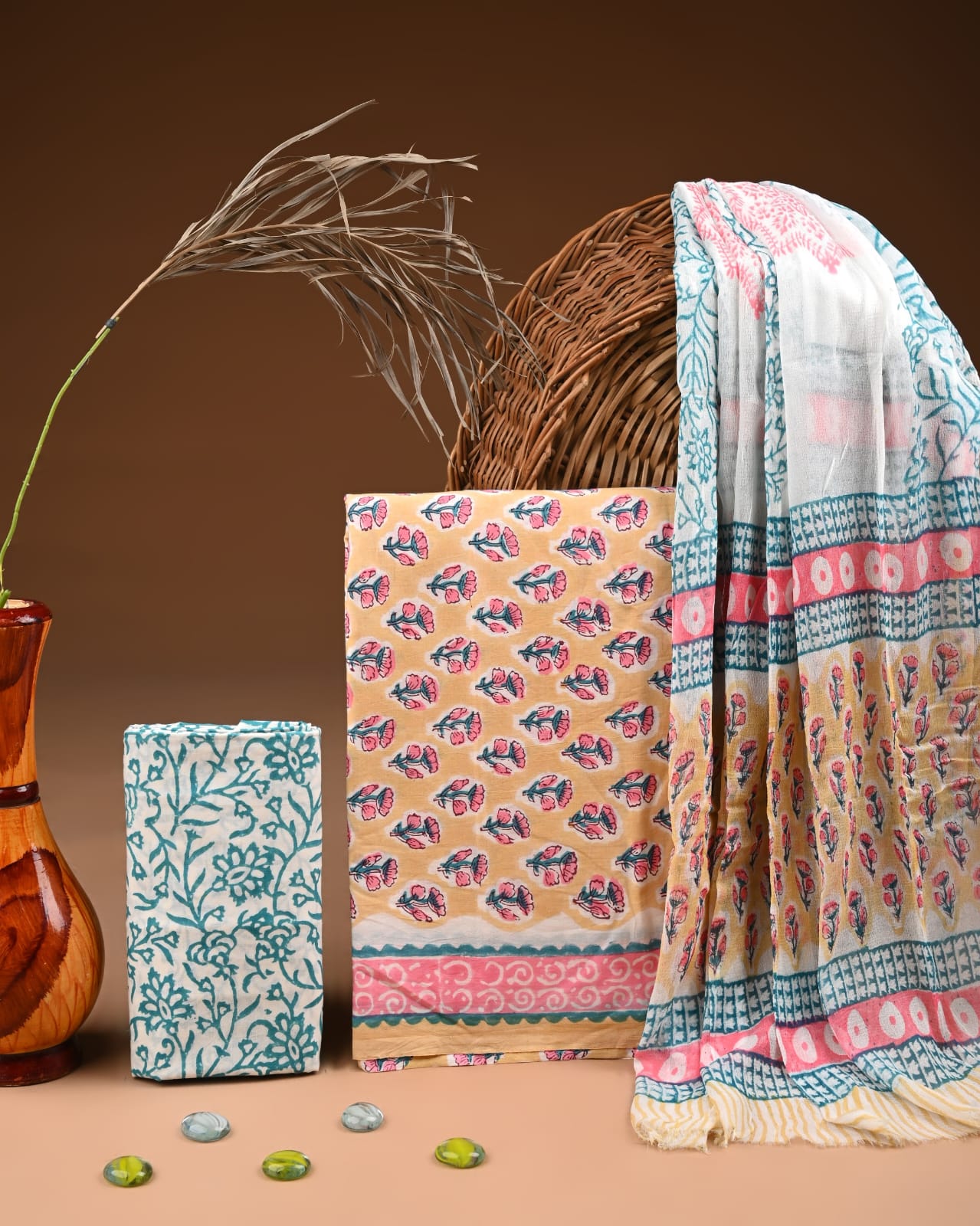 JAAL HAND BLOCK PRINT COTTON SUIT SET WITH CHIFFON DUPATTA(WACFCOTMU95)