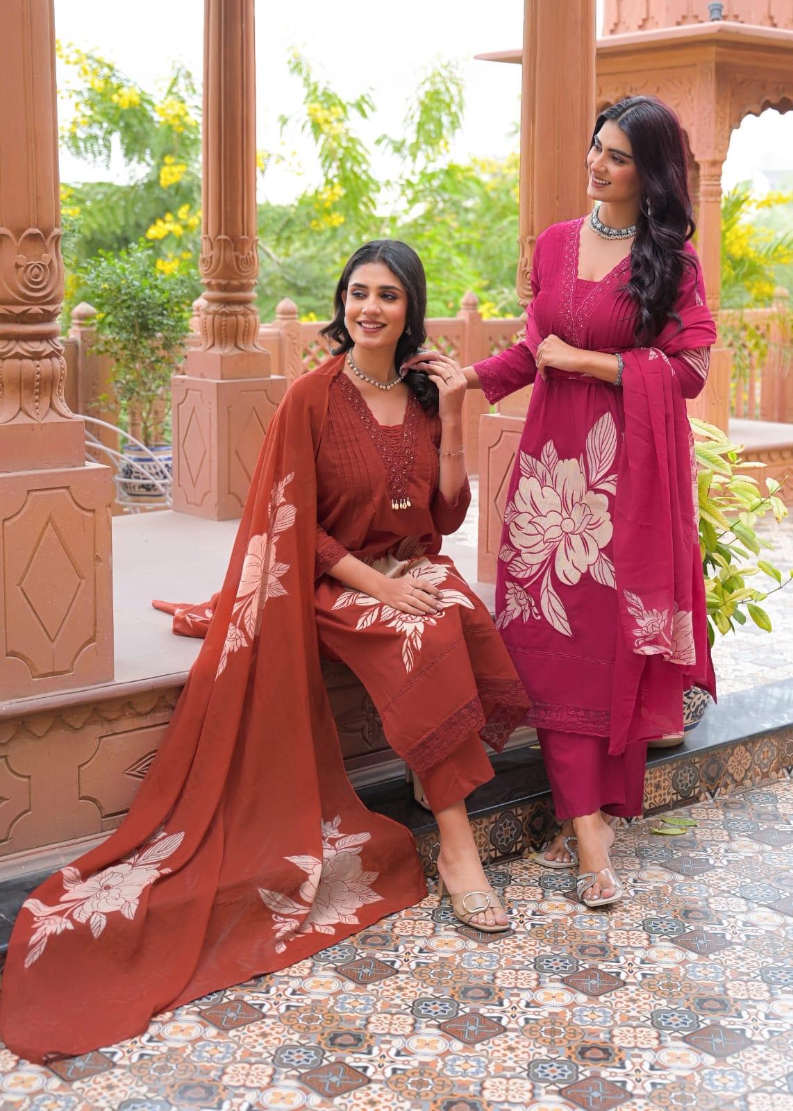 Featuring beautiful Heavy Set which is beautifully decorated All over Handwork🪡on suit and digital print. (SWDH02)