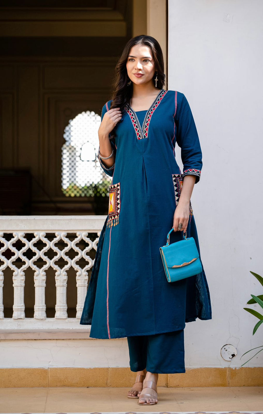 New stylish and affordable beautiful look start a-line set with beautiful elephant print and fabric pure Cotton💃💃 (SWSK05)