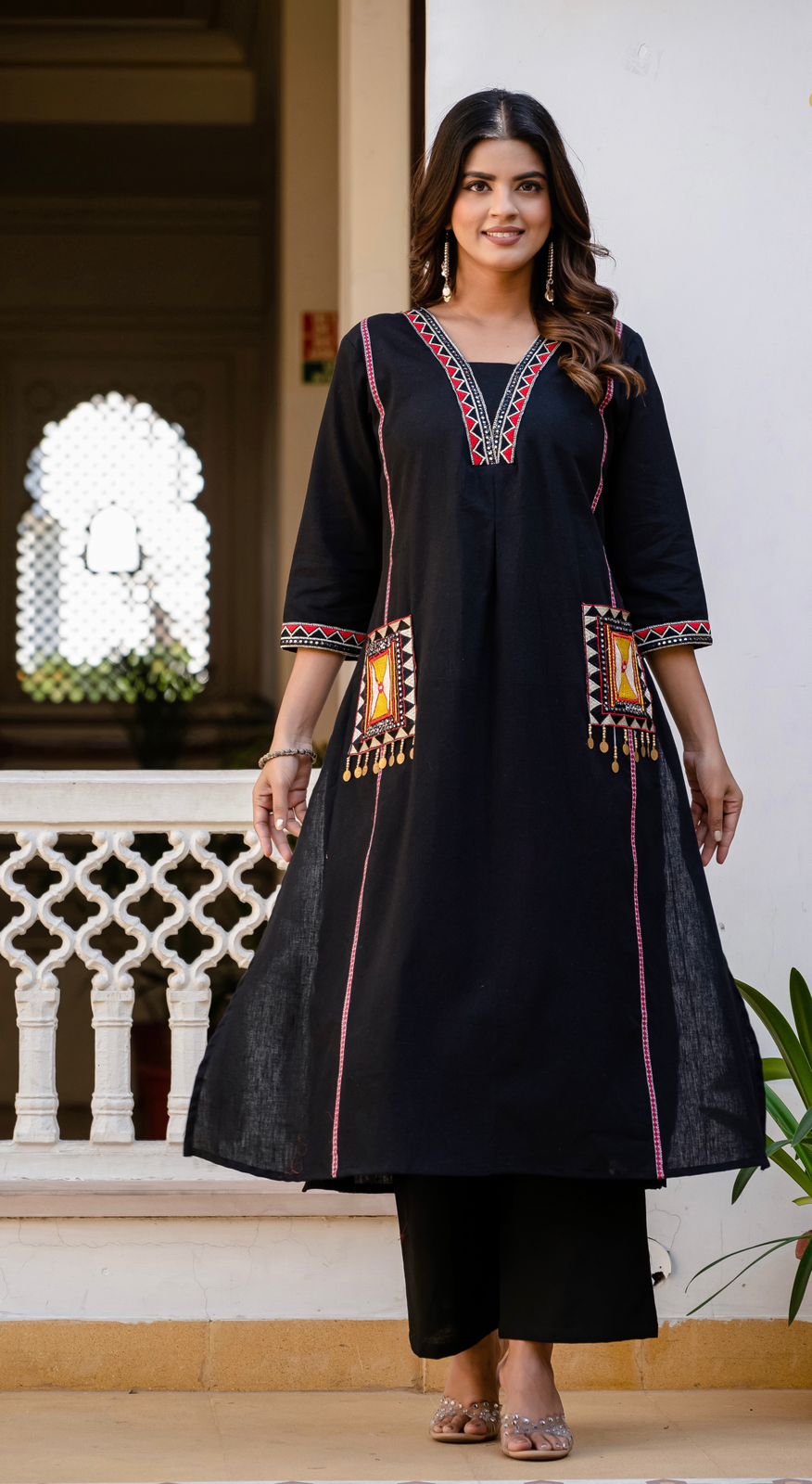 New stylish and affordable beautiful look start a-line set with beautiful elephant print and fabric pure Cotton💃💃 (SWSK05)