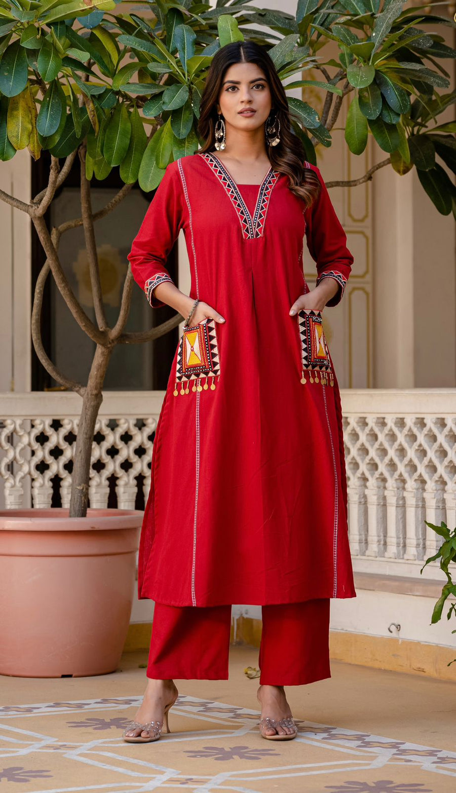 New stylish and affordable beautiful look start a-line set with beautiful elephant print and fabric pure Cotton💃💃 (SWSK05)