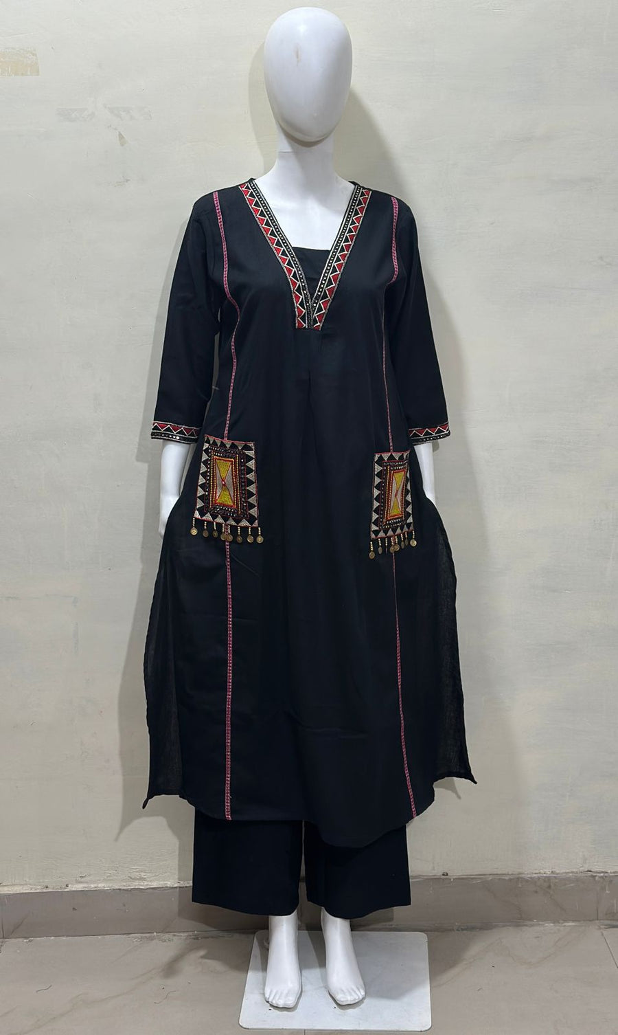 New stylish and affordable beautiful look start a-line set with beautiful elephant print and fabric pure Cotton💃💃 (SWSK05)