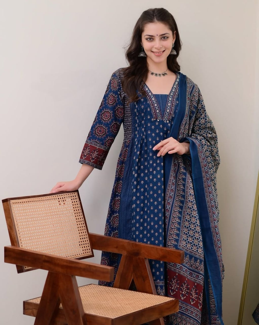 New stylish and affordable beautiful look straight set with beautiful print and fabric pure Cotton💃💃 (SWSK06)