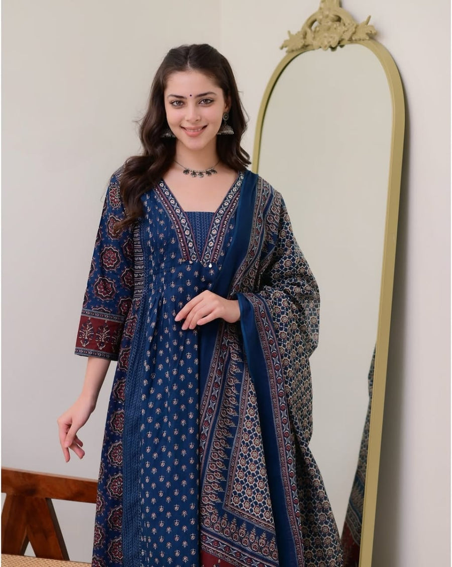 New stylish and affordable beautiful look straight set with beautiful print and fabric pure Cotton💃💃 (SWSK06)