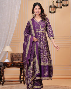 New stylish and affordable beautiful look straight set with beautiful print and fabric pure Cotton💃💃 (SWSK09)