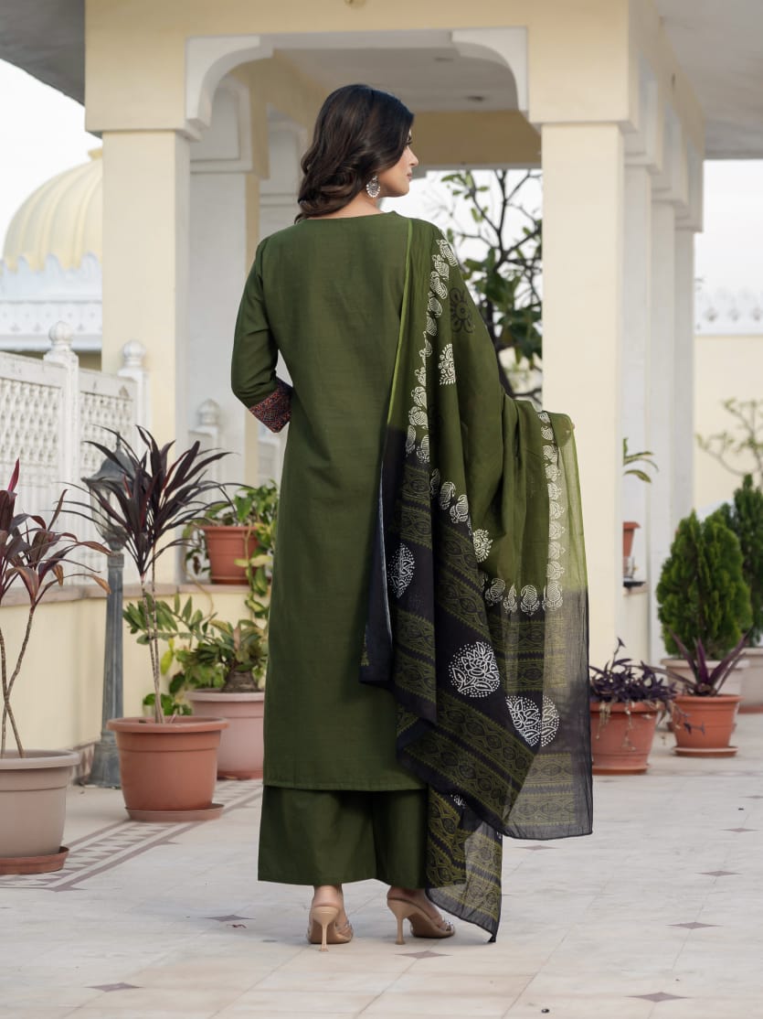 Beautifull straight petan set with beautiful pech work and hand katha work on all over kurti (SWSK11)