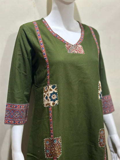 Beautifull straight petan set with beautiful pech work and hand katha work on all over kurti (SWSK11)