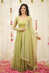 Featuring beautiful Heavy Suit Set which is beautifully decorated Semi Beats 🌼 Work. (RRD02)