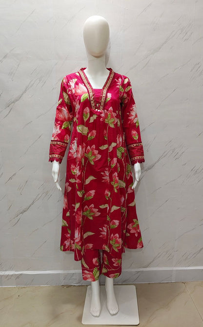 New stylish and affordable beautiful look straight alia cut set with beautiful print and fabric pure Cotton💃💃(SWSK14)