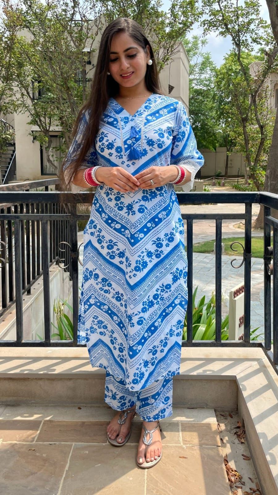 🌹🌹Pure fine Cotton fabric beautiful less on neck Kurti with Pant with cotton 100-100🌹🌹 (SWSK19)