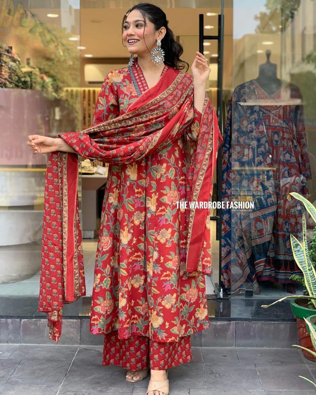 New stylish and affordable beautiful look straight alia cut set with beautiful print and fabric pure Cotton💃💃 (SWSK20)