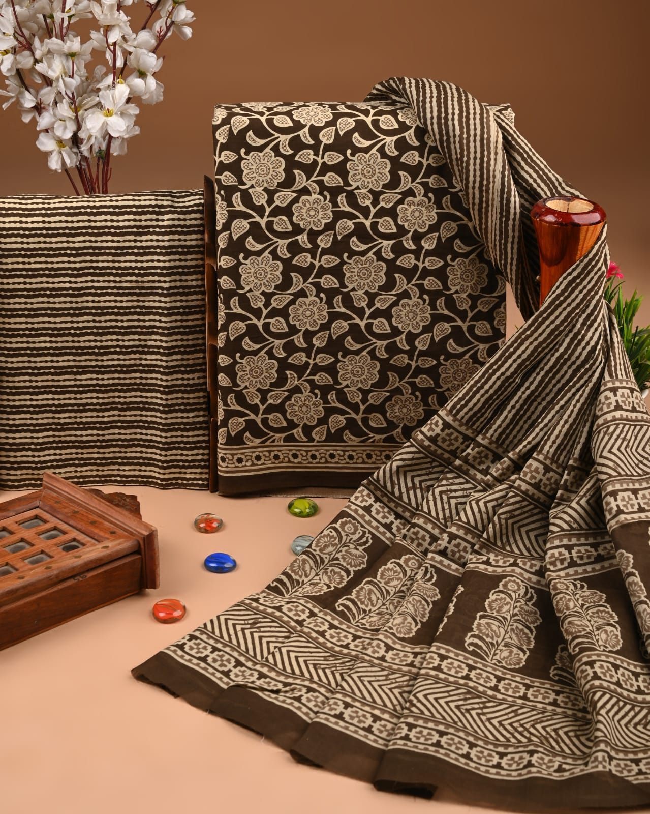 Designer Hand Block Print Cotton Suit Set with Mulmul Dupatta(WACOTMU124)