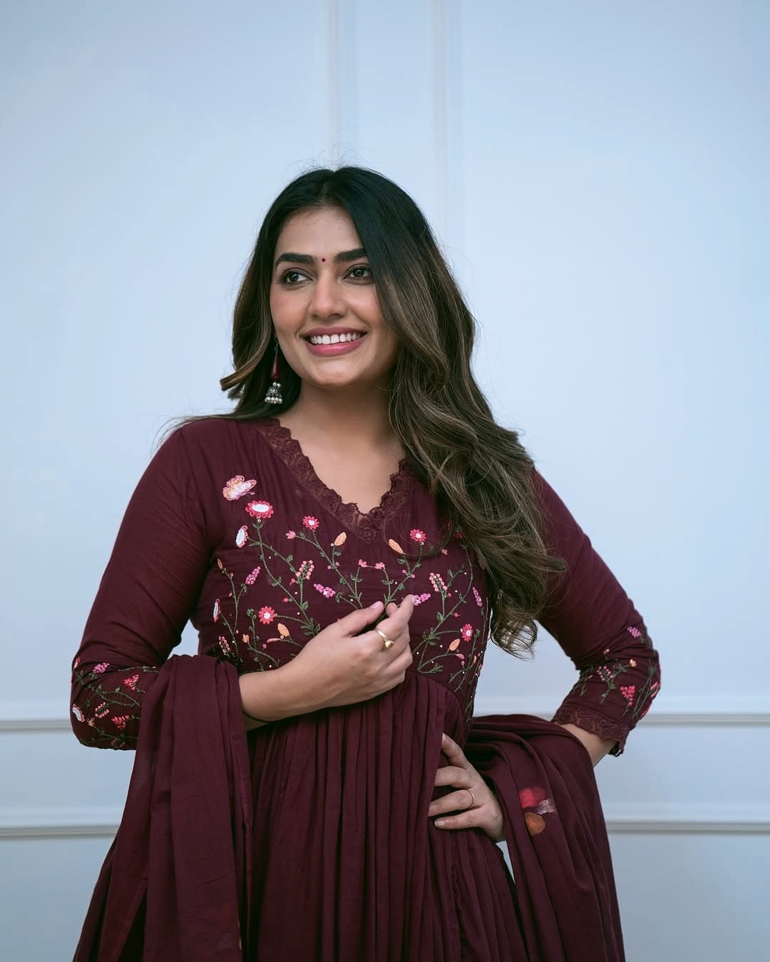 we have included a beautifully cotton malmal printed dupatta Upgrade your wardrobe with this stunning ensemble and step out in style! (SWSK21)