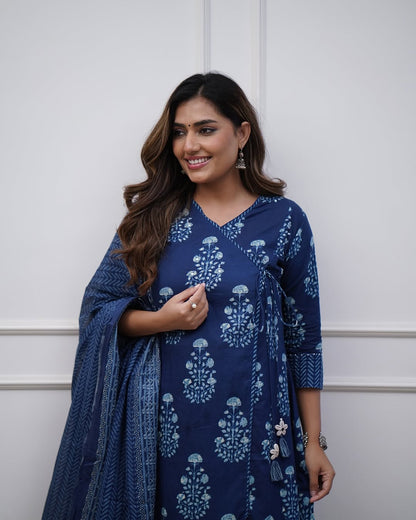 💃Walk Gracefully in our new cotton Angrakha Style Anarkali Dupatta set For All sessions.🌸 (SWSK26)