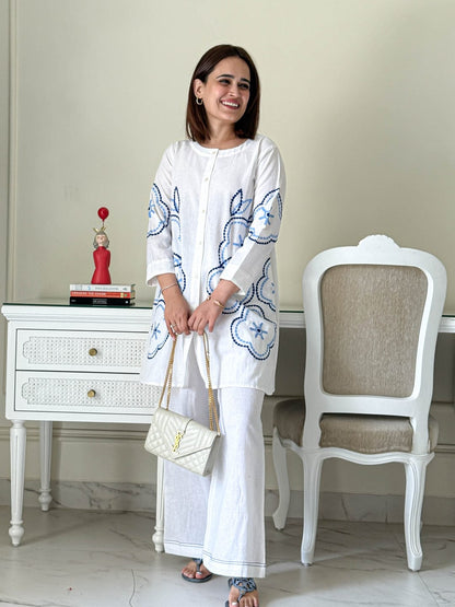 💕💝Whimsical whites/ black / blue  and everything nice! 😍✨ Our  Power Pause Co-ord Set is your perfect summer essential! 🤍🖤☀️✨(SWSK28)