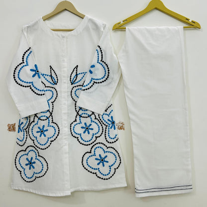 💕💝Whimsical whites/ black / blue  and everything nice! 😍✨ Our  Power Pause Co-ord Set is your perfect summer essential! 🤍🖤☀️✨(SWSK28)