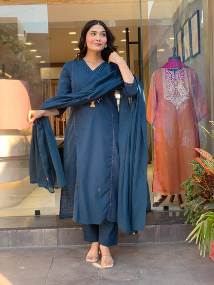 Introducing the latest addition to our fashion collection the strength kurta Style made from cotton (SWSK33)