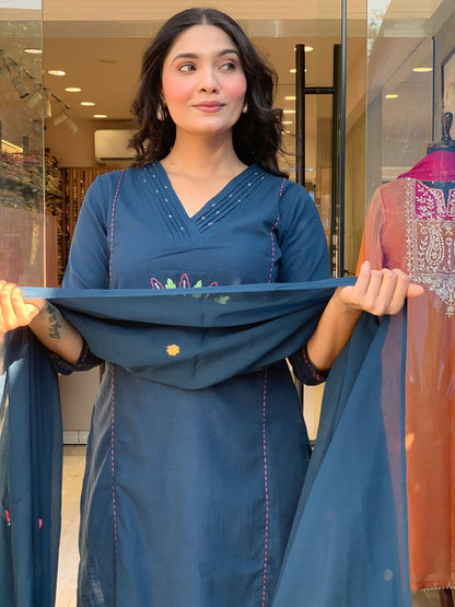 Introducing the latest addition to our fashion collection the strength kurta Style made from cotton (SWSK33)