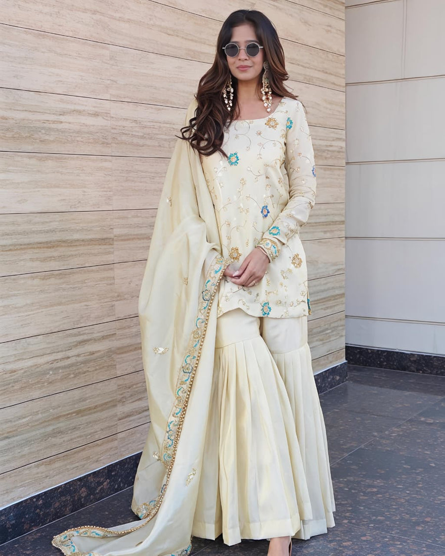 NEW LAUNCHING  3 PIECE  SHARARA SET (RRRD33)