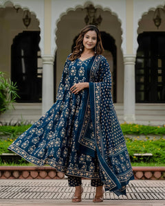 Women Ethnic Printed Kurta Set with Dupatta – Festive & Wedding Wear(SWSK39)