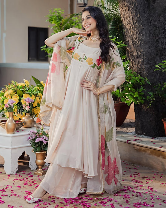 Ivory Blossom Grace Anarkali Suit ✨🌸(RRRD34)