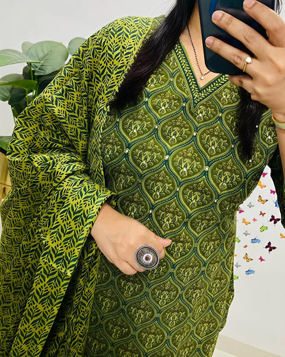 💃 Beautiful Floral Printed Cotton Kurti(SWSK54)