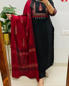 New straight kurta 3 pcs set with new style 👗(SWSK50)