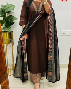 Perfect for festive wear, small functions & daily elegance (SWSK52)