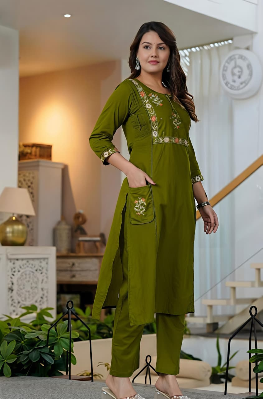 🌹🌹 fine Cotton fabric with beautiful embroidery on neck, sleeves, Kurti with plazo with one side pocket on pant(SWSK59)