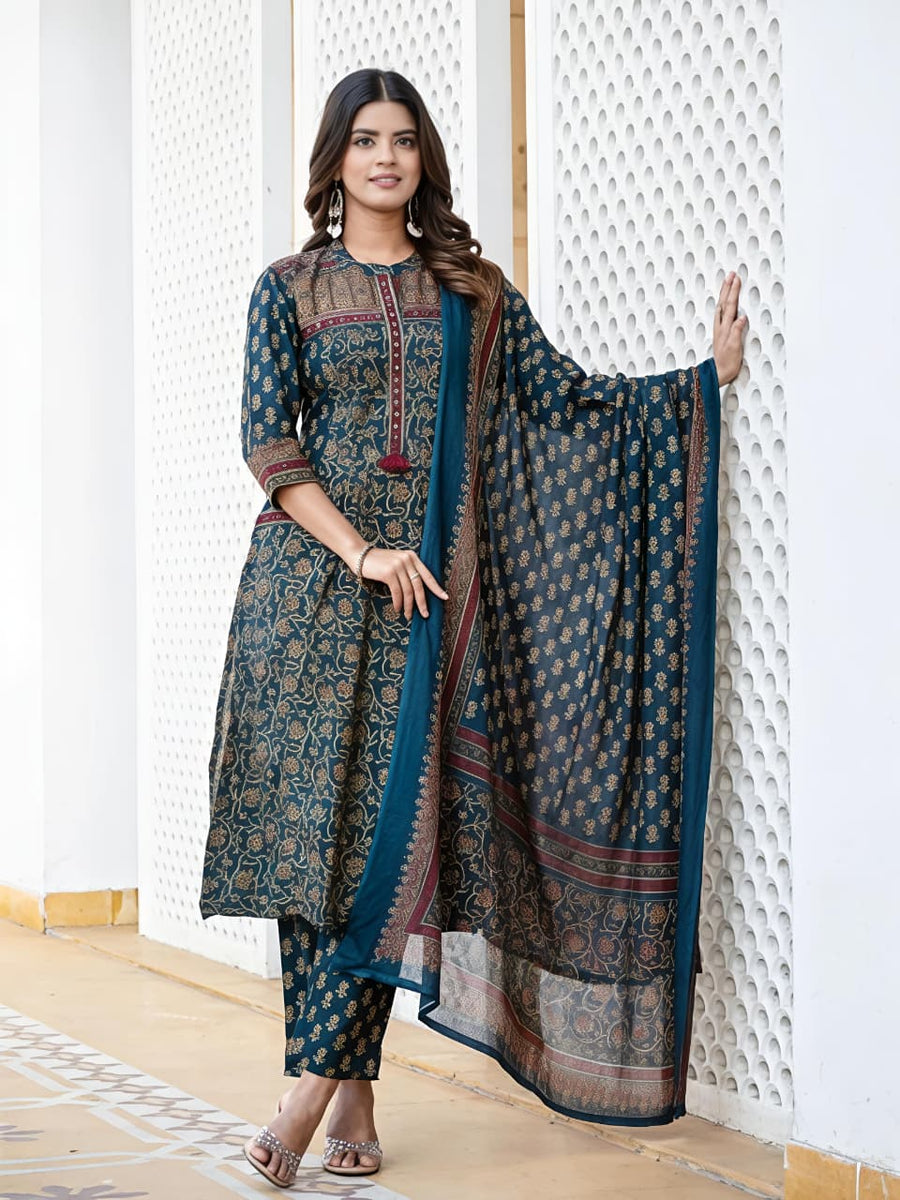 🌹🌹 fine taj cotton 60 60 fabric with beautiful printed Kurti with plazo with one side pocket on pant(SWSK60)