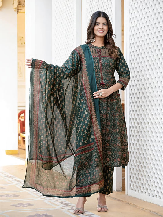 🌹🌹 fine taj cotton 60 60 fabric with beautiful printed Kurti with plazo with one side pocket on pant(SWSK60)