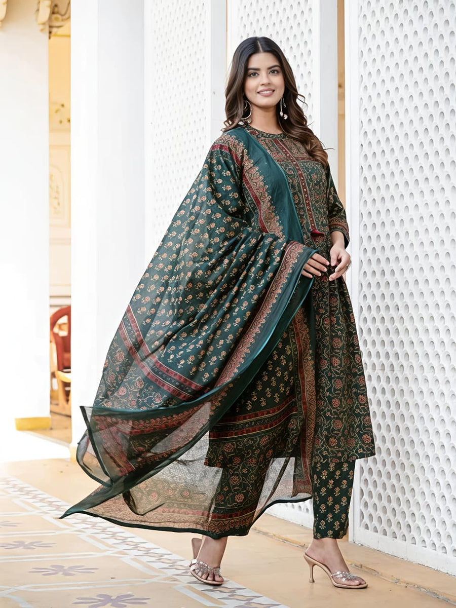 🌹🌹 fine taj cotton 60 60 fabric with beautiful printed Kurti with plazo with one side pocket on pant(SWSK60)