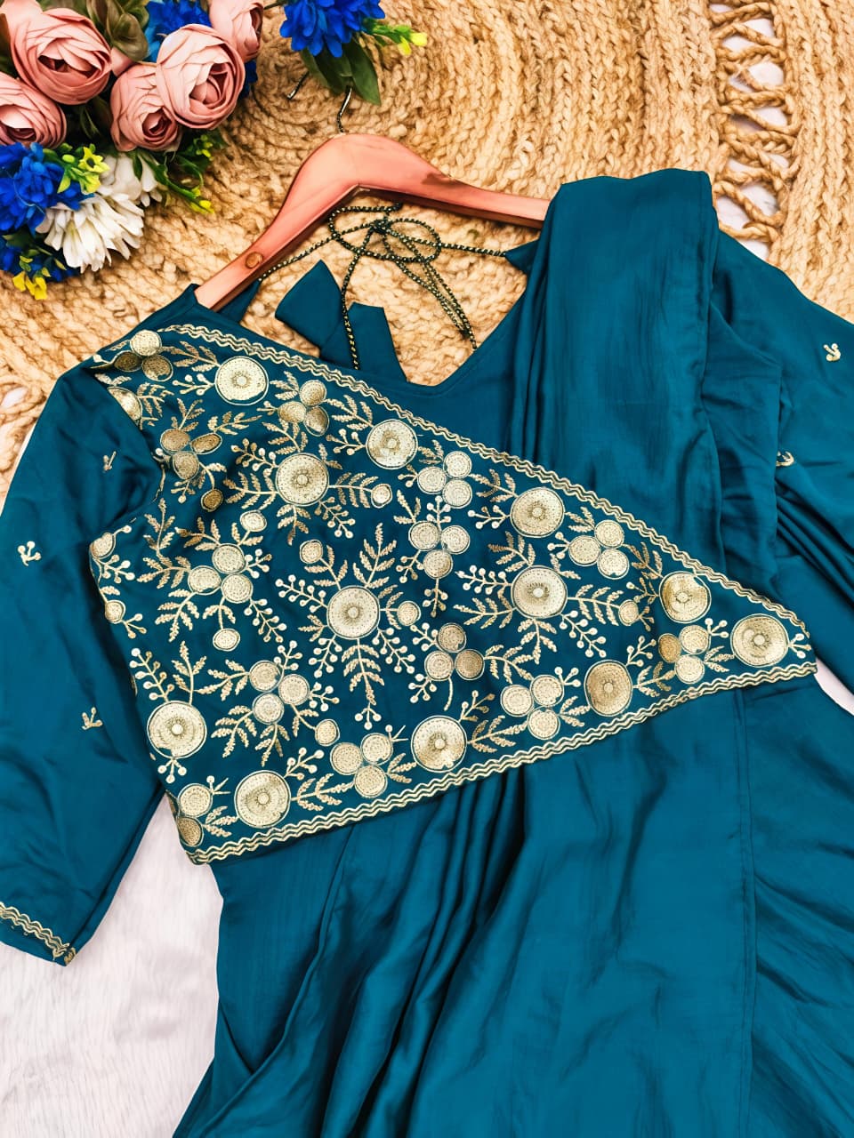 Look As Charming As  This Beautiful Unique Style Pre-Draped  Saree-anakarli With Beautiful Embroidery, Blouse Epitomizes Party-Ready Chic.(RRRD36)