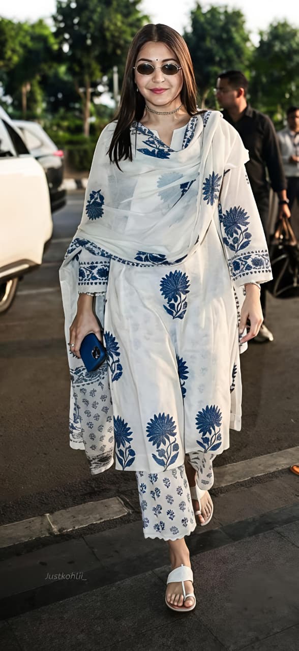 Simple yet elegant This is how we describe our latest launch printed Cotton set fits well for a day event in the festival on front iner Liling💃💃💃(RD41)