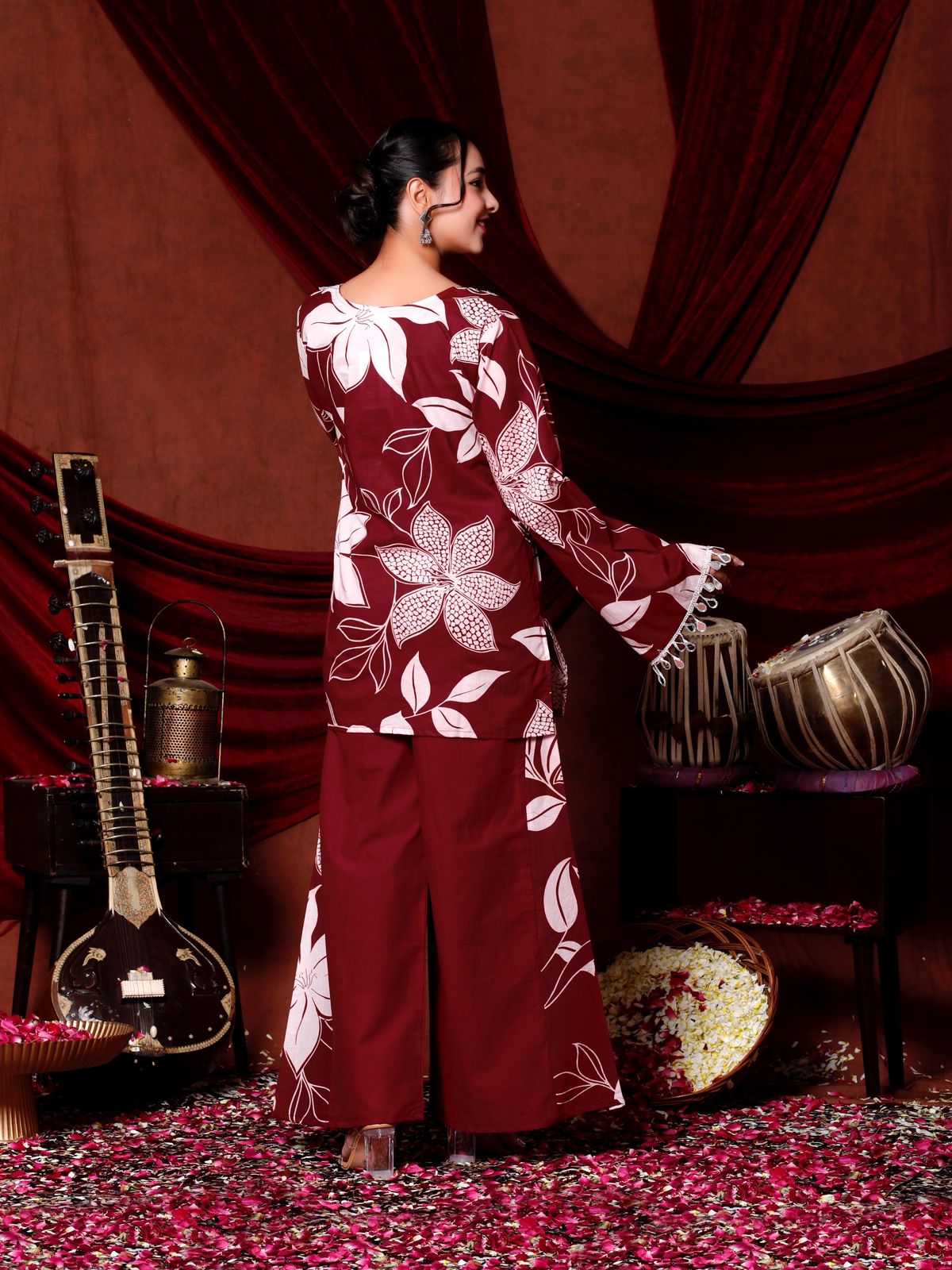 💕💕Adorn Yourself in Festive Elegance with this Stunning Maroon Floral Coord Set🌸🌸(RRRD37)