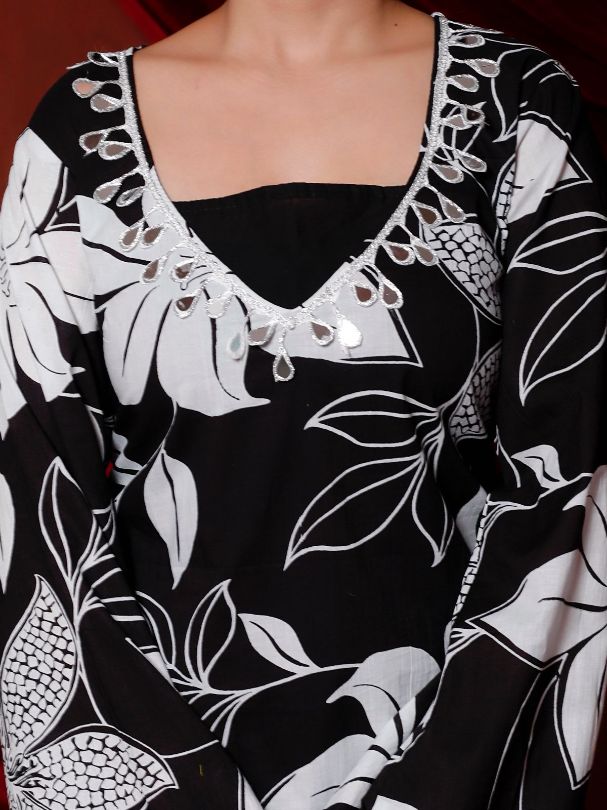 💕💕Adorn Yourself in Festive Elegance with this Stunning Maroon Floral Coord Set🌸🌸(RRRD37)