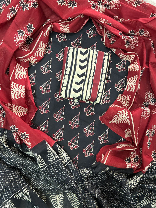 ELEGANT HAND BLOCK PRINT COTTON SUIT SET WITH MULMUL DUPATTA(WACOTMU05)